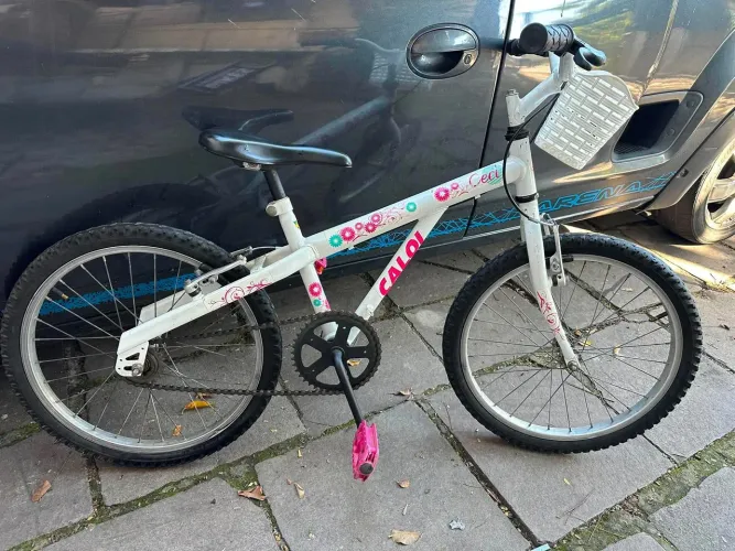 Bicicleta aro 20 caloi ceci cestinha