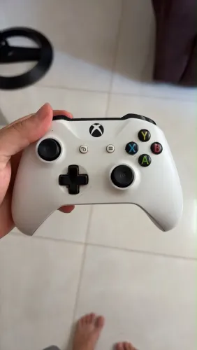 Controle Xbox one original (com defeito)