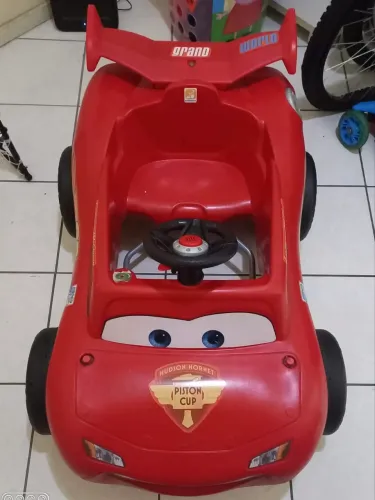 Carro Pedal Mcqueen Carros +2 Anos Menino Relâmpago Até 20kg (Usado)