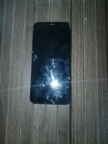 Samsung j4 Core para retirada de peças