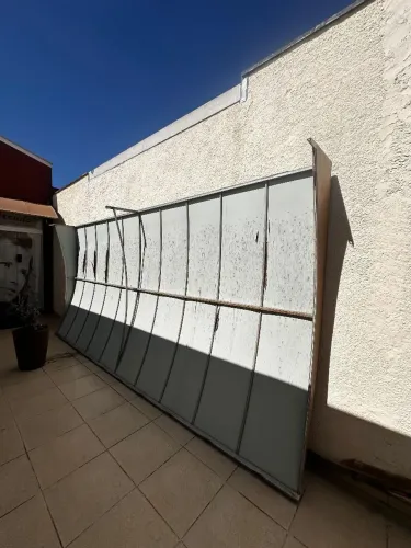 Cobertura de garagem (toldo)