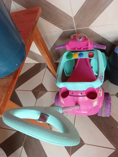 Vendo esse velocipe em bom estado de conservação