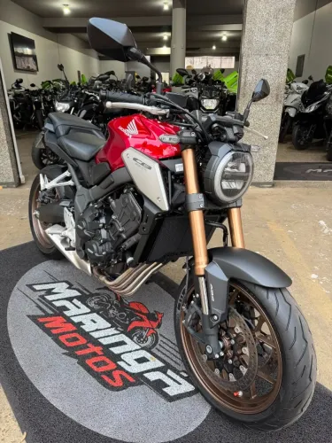 HONDA CB 650R 2021 IMPECÁVEL - NA MARINGÁ MOTOS