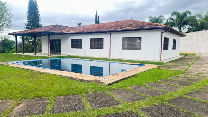Casa Cond. Parque Dom Henrique II na Granja Viana
