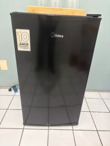 Frigobar midea 93 litros 