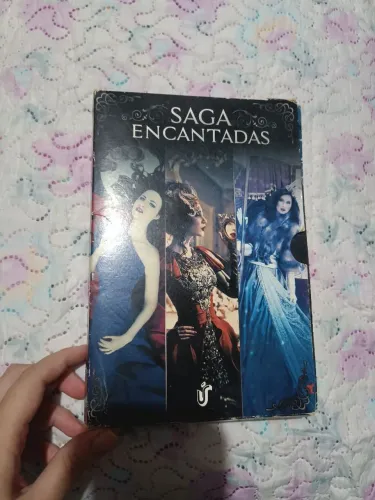 BOX SAGA ENCANTADAS
