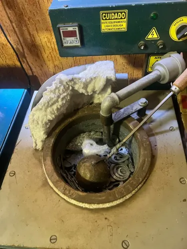 Maquina fundição e forno elétrico