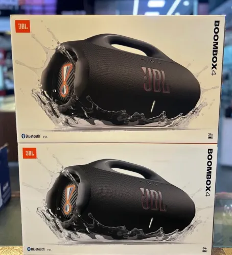 Boombox 4 preta lacrada