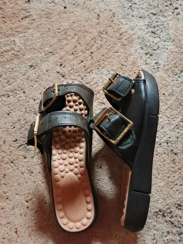 VÁRIOS SAPATOS ?