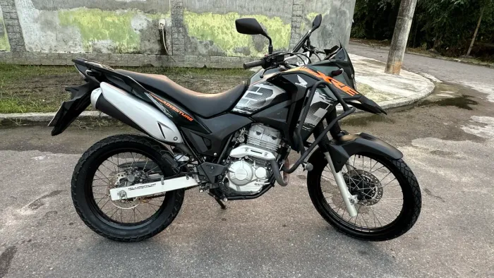Honda XRE 300 Adventure - Muito nova  