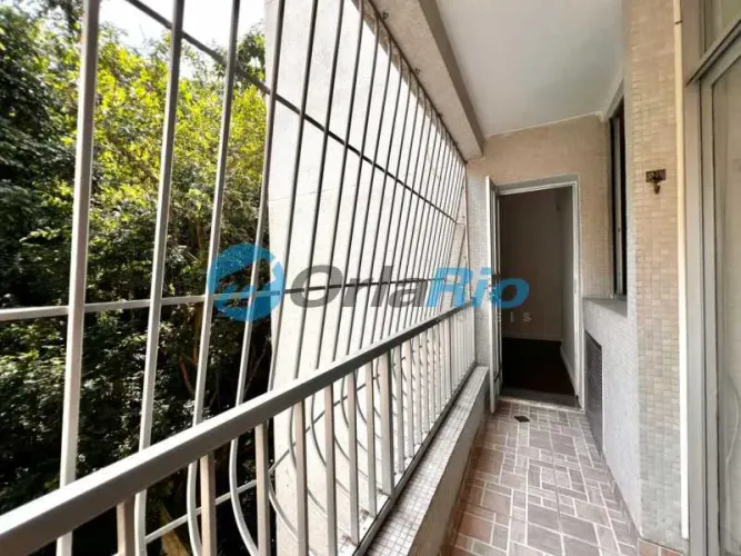 Apartamento : Padrão / Residencial / Leme