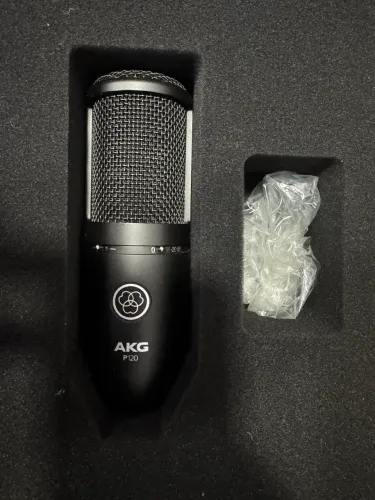 Microfone condensador AKG P120