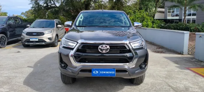 Toyota Hilux CD SRV 4X4 2.8 TDI Diesel Aut. 2025