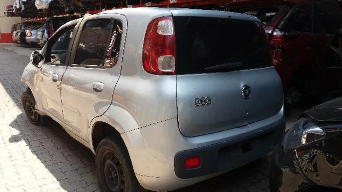 Peças usadas Fiat Uno Vivace 2011 2012 1.0 8v flex 75cv câmbio manual