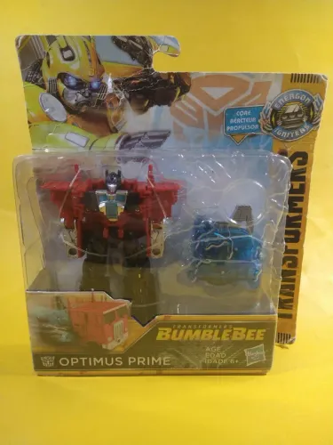Optimus Prime - Transformers - Bumblebee (novo lacrado)