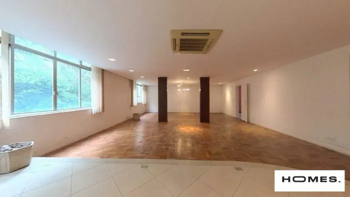 Hoomes vende apartamento na Rua Souza Lima, próximo ao Posto 6