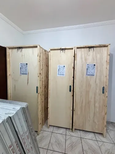 Portas de madeira novas -60 x 70 x 80