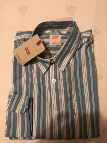 Camisa Levis (NOVA) original manga longa TAM M
