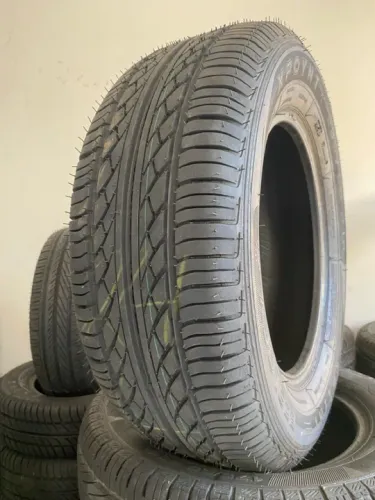 235/60/16 Pneus