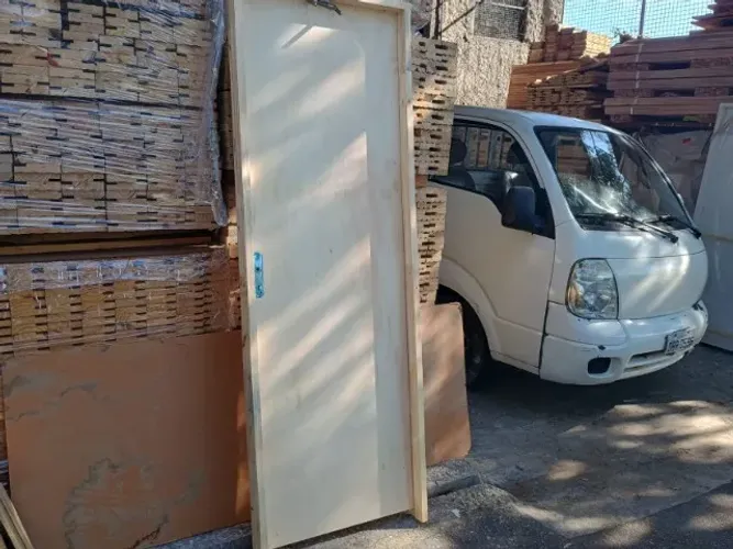 Porta interna para quarto 2.10x80 pagamento na entrega - frete a combinar