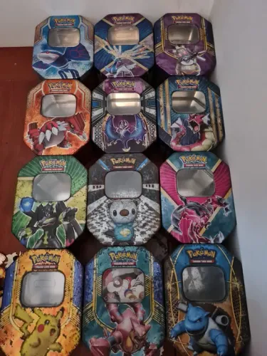 Lote Latas Pokemon / Mickey / Copa Rússia 2018 TCG
