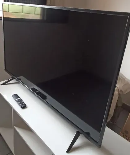 Smart TV TCL 43P615 LED 4K 43" 100V/240V nova em perfeitas condições