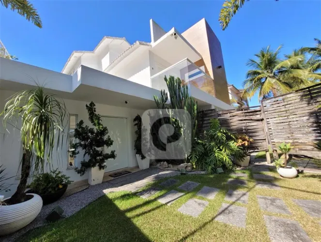 Excelente Casa em Condomínio na Barra da Tijuca