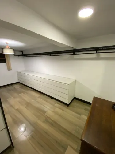 Closet estilo industrial