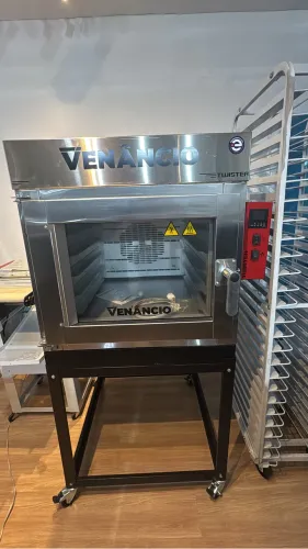 Forno turbo elétrico 5 telas Venâncio Novo 