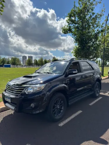 Toyota Hilux SW4 SRV D4-d 4X4 3.0 TDI Dies. AUT 2014