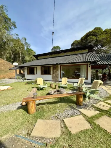 Sítio em Marechal Floriano, ES; pronto para morar e desfrutar, em região de clima de monta