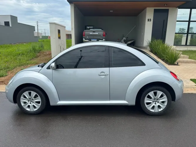 Volkswagen New Beetle 2.0 MI Mec./aut. 2008