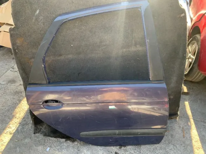Porta Renault Scenic 4 Portas 2001 Traseira Direita
