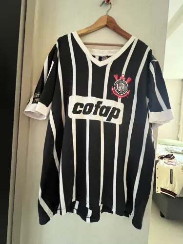 Camisa do Corinthians Retrô 1983
