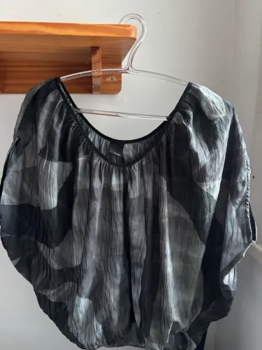 Blusa Sacada