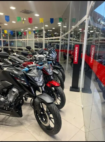 Motos Honda 0km direto da fábrica e seminovas