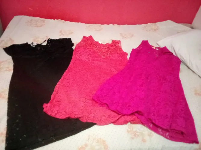 Conjunto de vestidos de renda 