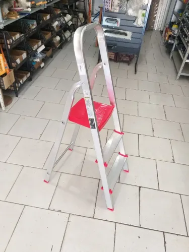 Escada Aluminio 3 degraus