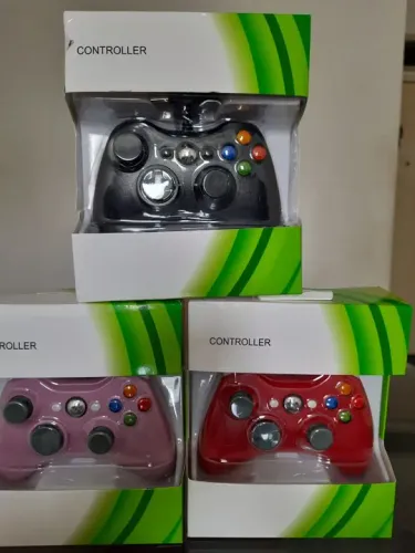 Controle Xbox 360 com fio - Preto, Rosa e Vermelho - Novo