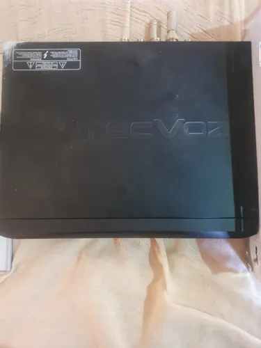 Kit de câmeras com notorna, com sensor de movimento, para CFTV, com dvr mais central.