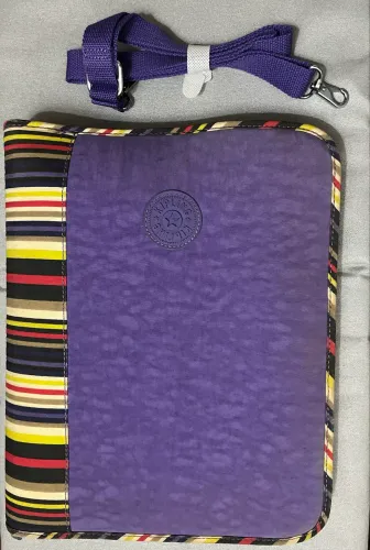 Fichário Kipling Original - Roxo com detalhes coloridos