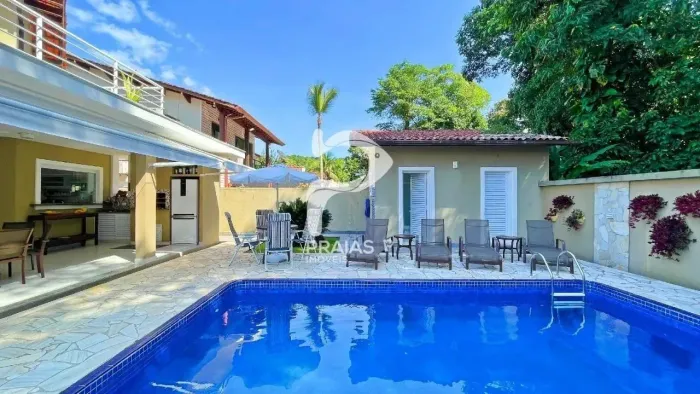 Casa com piscina, 4 suítes, Riviera de São Lourenço