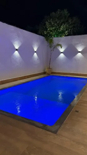 Aluguel casa auto padrão em condomínio 