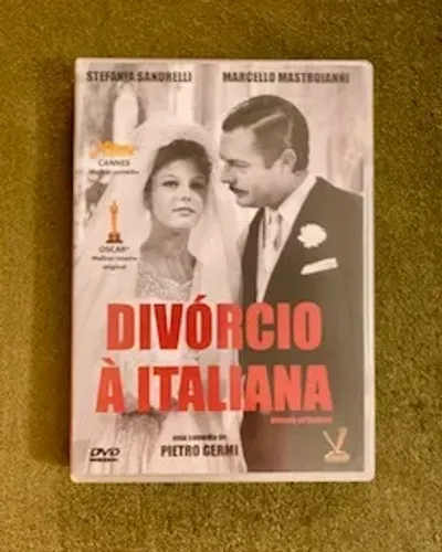 DVD Versátil Divórcio à Italiana de Pietro Germi com Marcello Mastroianni