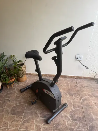 Bicicleta ergométrica magnética Dream Fitness Max V