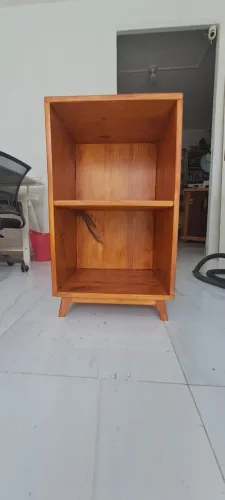 Estante para coleção de LPs de vinil em Pinus