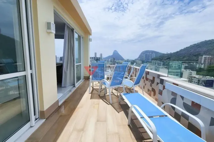 Cobertura à venda em Botafogo: 207m², 3 suítes, 2 vagas