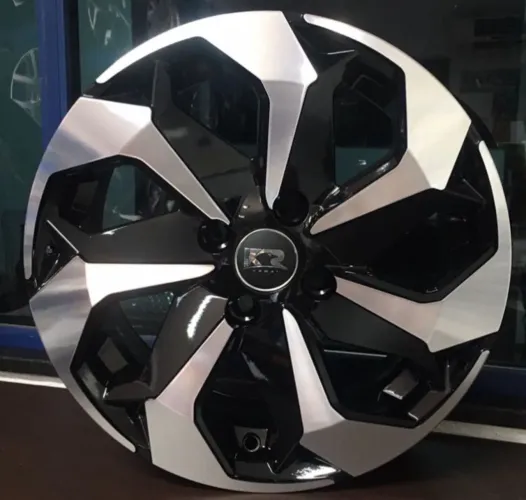 Rodas Tarântula diamantadas aro13 novas em até 10x de R$211,00 no cartão de crédito