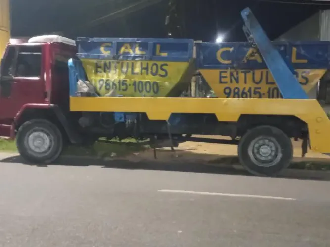 Caçambas de Entulhos 