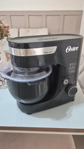 Batedeira Planetária Oster
